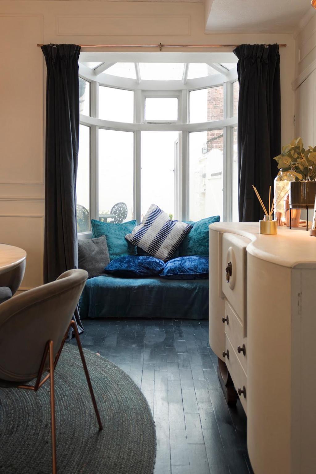 In The Heart Of Chester, Historical & Stylish Exterior photo